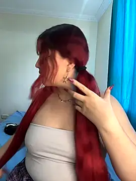 Ivelleee  online show from 09/18/25, 07:28