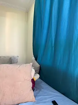 Ivelleee  online show from 09/22/25, 10:49