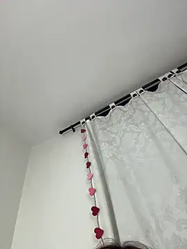 Ivelleee  online show from 02/15/26, 11:20