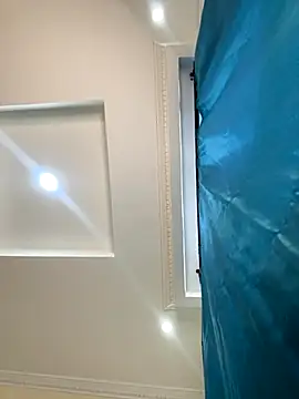 Ivelleee  online show from 11/01/25, 10:14