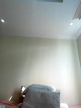 Ivelleee  online show from 11/15/25, 07:51