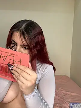 Ivelleee  online show from 11/16/25, 07:57