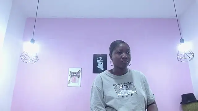 Snapshot of fiorela_madison chatting on 10/01/25, 11:58 fiorela madison online show from 10/01/25, 11:58