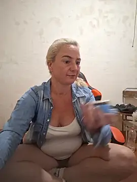 Snapshot of my_Kazka chatting on 10/02/25, 05:49 my Kazka online show from 10/02/25, 05:49