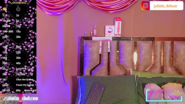 Julieta Deluxe online show from 03/20/26, 06:53