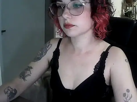 Acid Girl Ofc online show from 10/15/25, 03:16