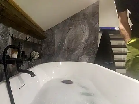 Snapshot of LKC94 chatting on 09/08/25, 11:59 LKC94 online show from 09/08/25, 11:59