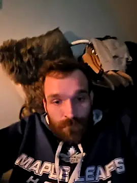 Snapshot of LKC94 chatting on 10/24/25, 11:37 LKC94 online show from 10/24/25, 11:37