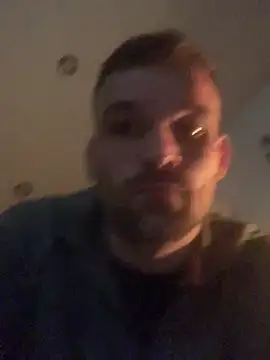 Snapshot of LKC94 chatting on 03/22/25, 01:54 LKC94 online show from 03/22/25, 01:54