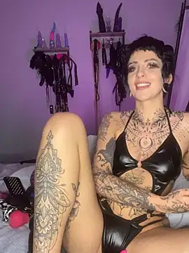 littleinkedblaise666 online show from 02/14/26, 03:45