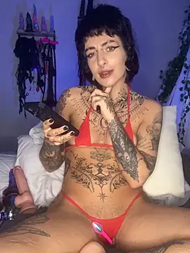 littleinkedblaise666 online show from 06/17/26, 08:30