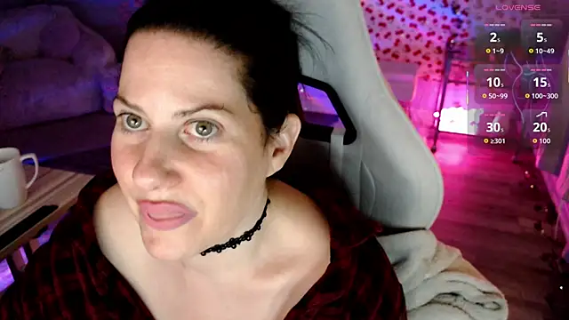 Snapshot of BellaStar84 chatting on 06/18/26, 05:39 BellaStar84 online show from 06/18/26, 05:39