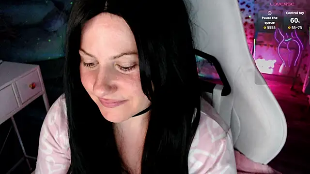 Snapshot of BellaStar84 chatting on 07/09/26, 07:31 BellaStar84 online show from 07/09/26, 07:31