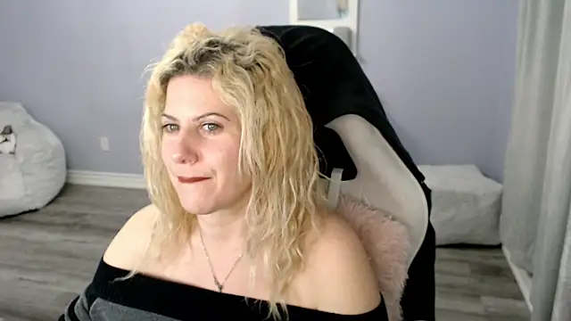 BellaStar84 online show from 12/22/25, 11:43