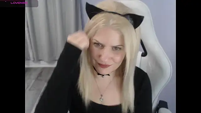 BellaStar84 online show from 10/28/25, 12:48