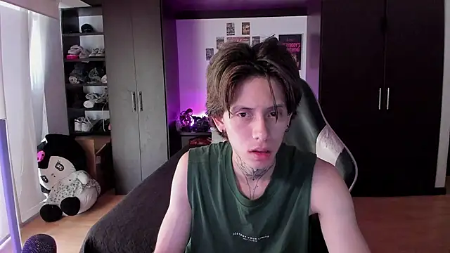 xIce Boy online show from 02/15/26, 03:22