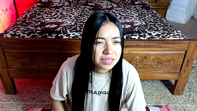 im mariham  online show from 10/19/25, 06:32