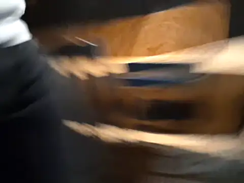 Snapshot of svenpfeifer chatting on 03/22/25, 02:37 svenpfeifer online show from 03/22/25, 02:37