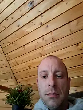 Snapshot of svenpfeifer chatting on 03/11/25, 02:18 svenpfeifer online show from 03/11/25, 02:18