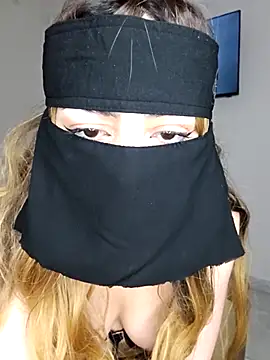 milissa0 online show from 04/11/26, 09:29