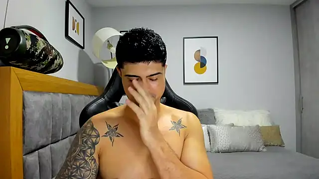 Snapshot of Dante_Storm chatting on 11/20/25, 09:04 Dante Storm online show from 11/20/25, 09:04