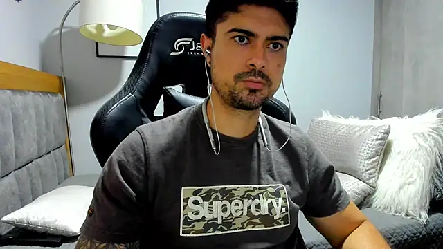 Snapshot of Dante_Storm chatting on 10/29/25, 02:16 Dante Storm online show from 10/29/25, 02:16