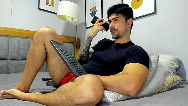 Snapshot of Dante_Storm chatting on 11/08/25, 06:00 Dante Storm online show from 11/08/25, 06:00