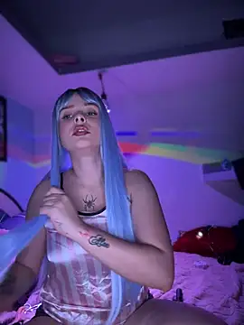 LoganPeny online show from 11/17/25, 05:44