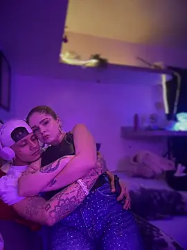 LoganPeny online show from 11/12/25, 05:22