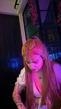 LoganPeny online show from 12/02/25, 07:21