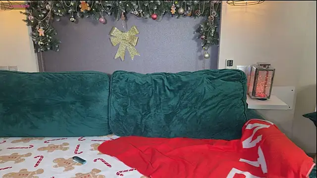 bunnyclide  online show from 12/19/25, 10:28