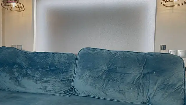 bunnyclide  online show from 10/23/25, 03:38