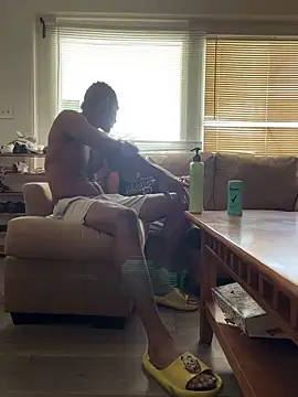 Snapshot of Foxdaguy chatting on 10/08/25, 06:41 Foxdaguy online show from 10/08/25, 06:41