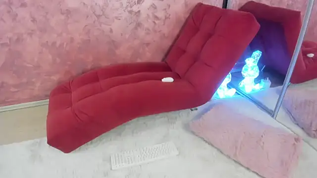 Snapshot of LesyaTouch chatting on 02/17/26, 10:23 LesyaTouch online show from 02/17/26, 10:23