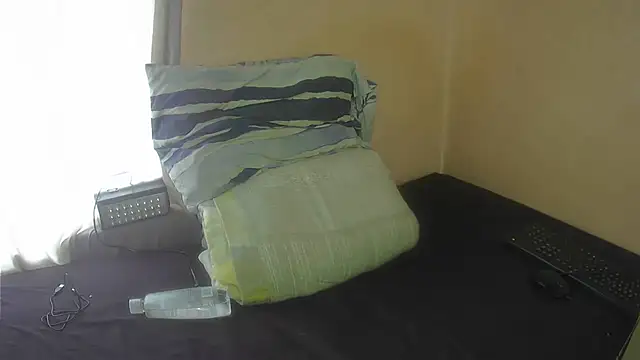 Snapshot of XhosaBoobs4U chatting on 11/07/25, 06:40 XhosaBoobs4U online show from 11/07/25, 06:40