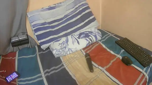 Snapshot of XhosaBoobs4U chatting on 11/18/25, 05:38 XhosaBoobs4U online show from 11/18/25, 05:38