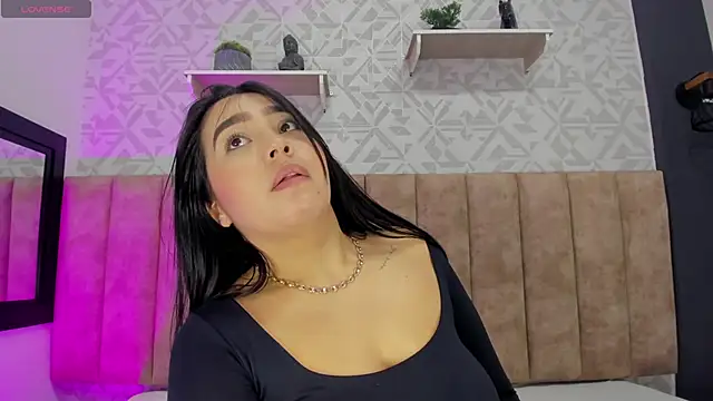 MelinaCruz online show from 12/17/25, 04:06