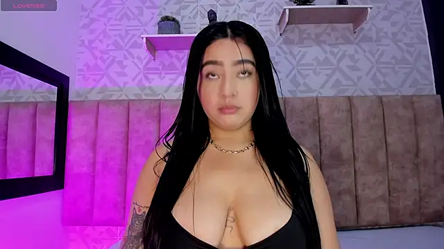 MelinaCruz online show from 10/13/25, 04:14