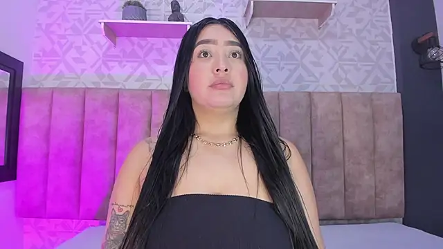 MelinaCruz online show from 10/23/25, 04:11