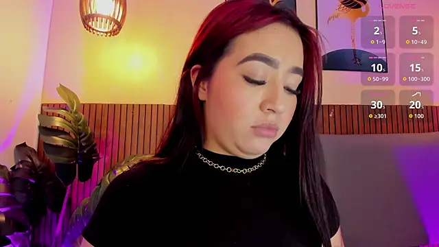 Snapshot of MelinaCruz chatting on 05/06/26, 02:37 MelinaCruz online show from 05/06/26, 02:37