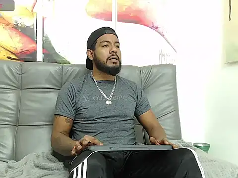 BladeFoxxx1 online show from 11/09/25, 09:13