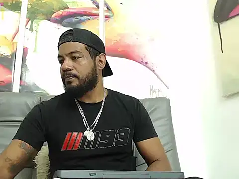 BladeFoxxx1 online show from 11/15/25, 02:32