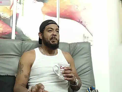 BladeFoxxx1 online show from 11/28/25, 07:19