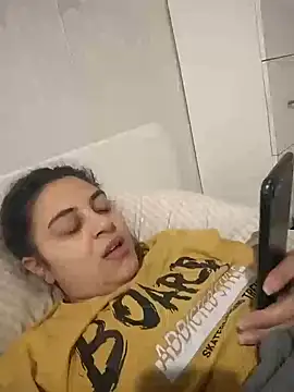 Veramaia online show from 03/14/25, 01:57