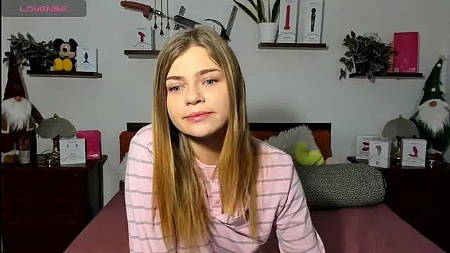 HaleyReedme online show from 12/15/25, 08:31