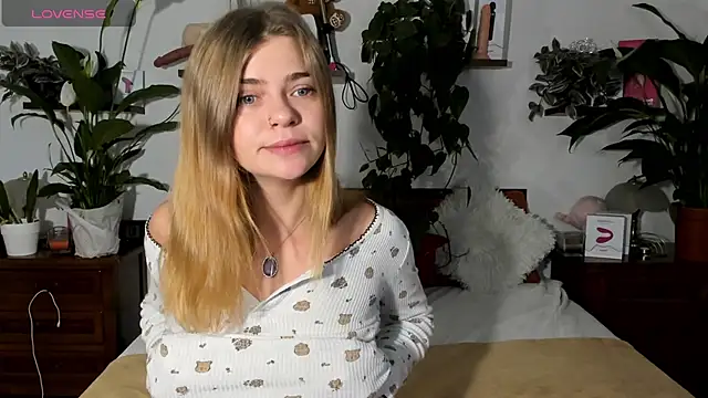 HaleyReedme online show from 11/20/25, 08:15