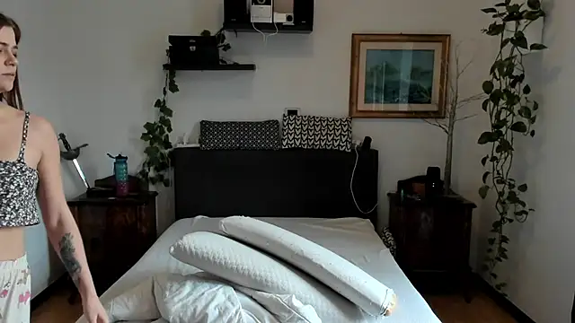 HaleyReedme online show from 03/11/26, 09:25