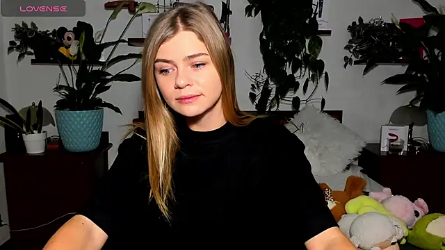 HaleyReedme online show from 11/24/25, 08:25