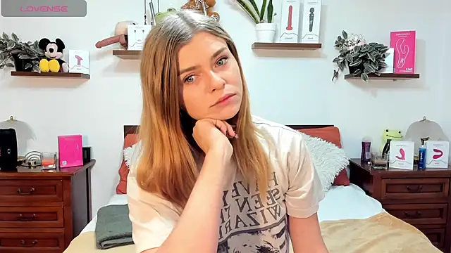 HaleyReedme online show from 11/14/25, 08:07