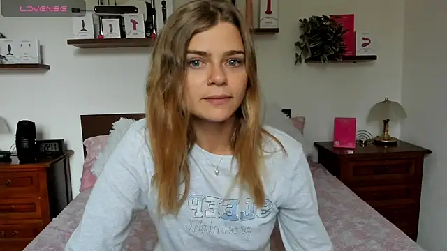 HaleyReedme online show from 09/26/25, 09:49